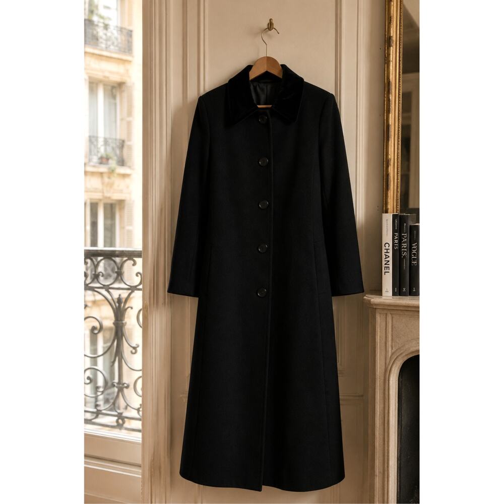 Neiman Marcus 10 Long Wool Coat $790 Velvet Collar Minimalist Black Quiet Luxury - Picture 3 of 8